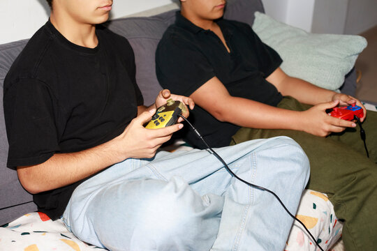 Teenagers Play Video Games 