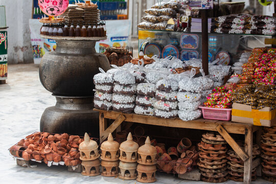 Offerings for Sale, Multan
