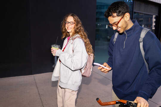 Gen Z couple
