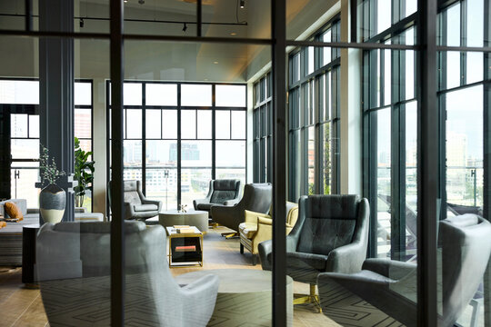 High-Rise Modern Lounge
