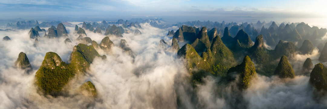 Yangshuo Karst Mountains Cloud inversion China