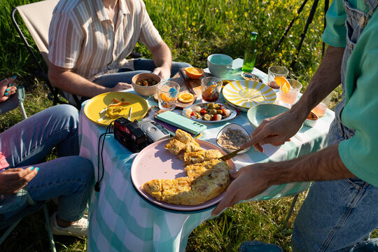 Picnic Tortilla Serving Table