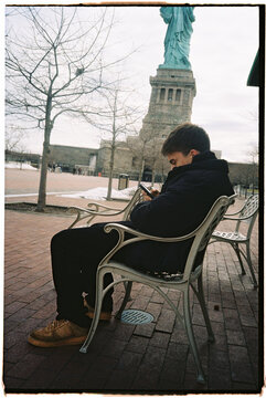 Phone Bench Liberty Visitor