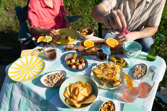 Tapas Picnic Table Detail
