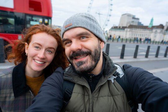 Couple selfie in London 