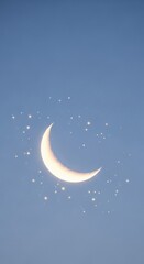 Naklejka premium Glowing crescent moon centered in a clear light blue sky with surrounding sparkling stars and small light dots. Clean vertical composition featuring lunar phase and celestial elements.