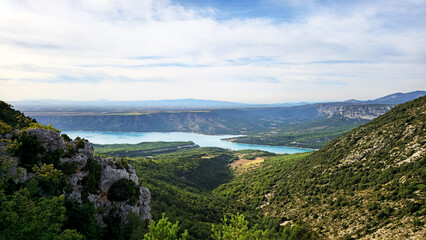 Fototapeta premium Lac de Sainte Croix panoramic view from Verdon Gorge, Aiguines, Provence-Alpes-Cote d'Azur, France, Europe. 