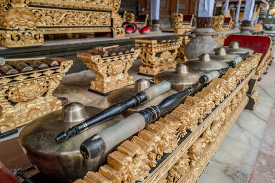 Traditional Indonesian musical instruments