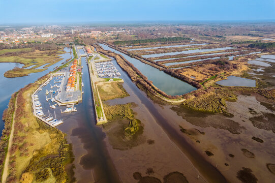 Port d'Audenge sur le bassin d'Acachon
