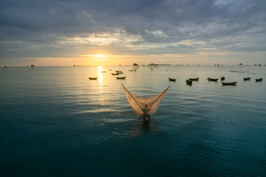 Net Fisher Blue Hour