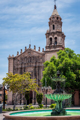 Obraz premium Church and trees in San Luis Potosi