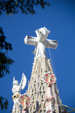 2 de junio de 2026. Sagrada Familia. Barcelona. Detalle de la cruz De la Torre de Jesucristo.