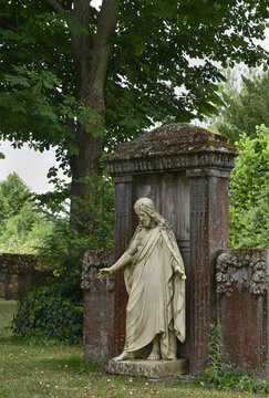 trauerstatue