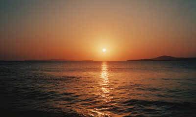 Obraz premium Golden Sunset Over Calm Mediterranean Sea