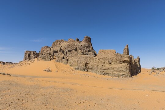 Ruin, ksar, old town in the desert, near Timimoun, Algeria