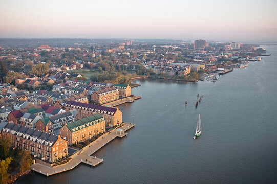 USA, Virginia, Alexandria, Aerial photograph at sunrise of Ford's Landing