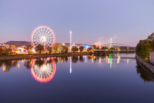 Germany, Stuttgart, Cannstatter Wasen fairground in the evening