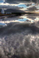 Obraz premium Storm clouds over the river 6