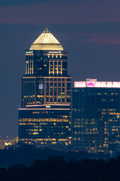 Uptown Charlotte skyline focusing on the Bank of America Legacy Union, Deloitte, and Ally buildings