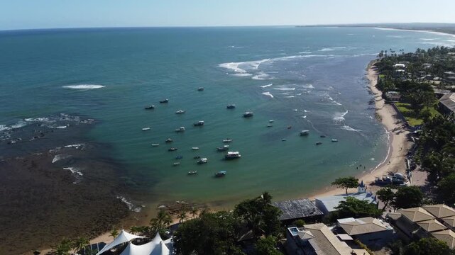 Vista a&eacute;rea de Praia do Forte, no litoral norte da Bahia, proximo a Salvador, Linha Verde, Costa dos Coqueiros, Brasil
