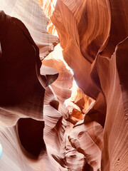 lower antelope canyon © Naphatsorn