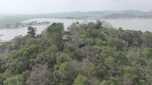 Scenic view of Bao Dai Villa at Lak Lake in Lien Son Lak Commune, Dak Lak Province, Vietnam, showcasing the historic royal residence surrounded by the tranquil Central Highlands landscape.