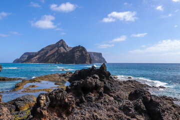 Obraz premium Stunning Aerial View of Ilhéu da Cal from Porto Santo