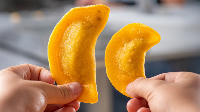 pasteis de fub&aacute; brasileiro, milho, fub&aacute;, fritos, carne , queijo , carne seca, frango, varios sabores , por&ccedil;oes , por&ccedil;oes de pasteis, por&ccedil;oes de pasteis de fub&aacute; 