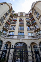 Obraz premium Residential building - Paris - France