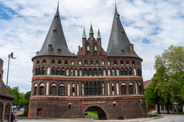 Fototapeta premium UNESCO Weltkulturerbe Holstentor in Lübeck