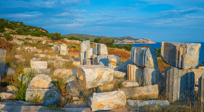 Old antik kent ,museum outside