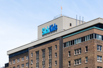 Naklejka premium Toronto, Ontario, Canada - June 2, 2026: SickKids sign on the building of the Hospital for Sick Children (SickKids) in Toronto, Ontario, Canada. 