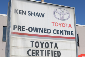 Naklejka premium road side sign outside Ken Shaw Toyota, Pre-Owned Centre, 2336 St Clair Av W, Toronto