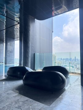 Luxury condo, Rooftop pool