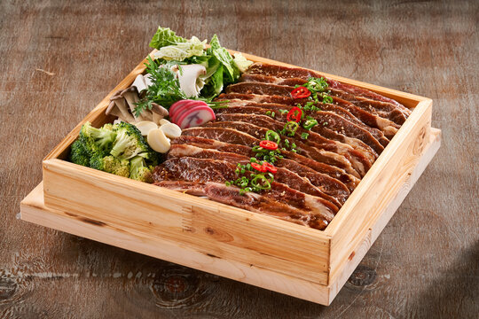 Premium Marinated Raw Beef Slices with Fresh Vegetables in Cypress Wooden Steamer Box
