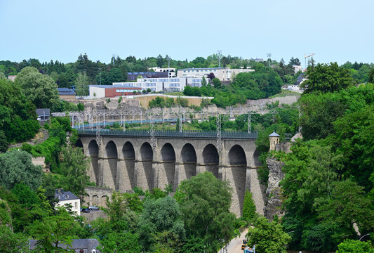 Der historische Viadukt- Passerelle oder Alte Br&uuml;cke, in Luxemburg-Stadt