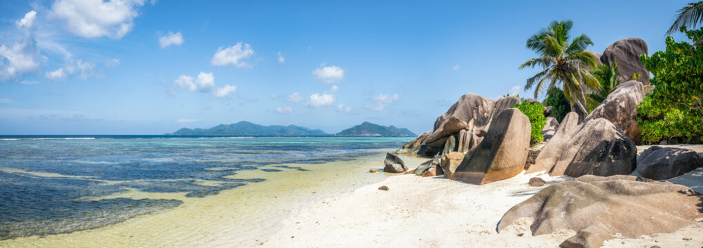Anse Source d'Argent Beach panorama, La Digue Island, Seychelles
