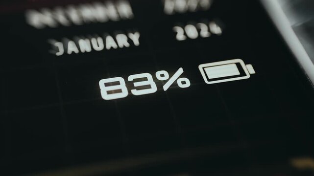 Battery charge level decreasing from 83 percent to 82 percent