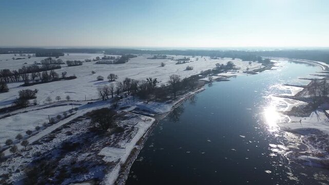 Coswig und die Elbe im Winter
