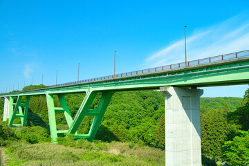 栃木県那須郡那須町　那須と那須塩原を結ぶりんどう大橋 © TNK