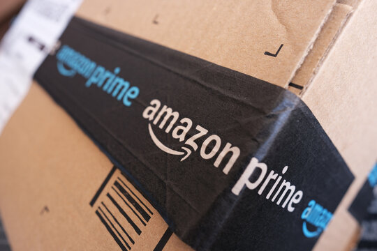Paket des Onlineh&auml;ndlers Amazon