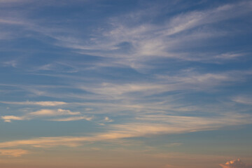 Obraz premium Wispy Clouds in a Blue Sky