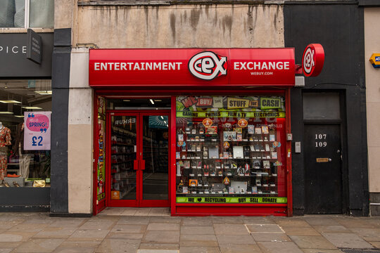 LONDON - KING STREET HAMMERSMITH &ndash; CeX Entertainment Exchange shopfront electronics gaming