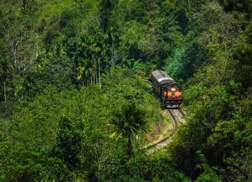 Image of the train running along the Nine Arches Bridge located in valley Demodara, Ella, Sri Lanka, Asia	
