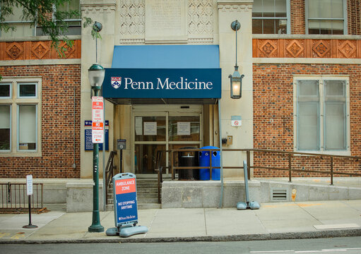 Penn Medicine hospital entrance with ambulance zone sign in Philadelphia, Pennsylvania, USA, on May 30, 2026.	