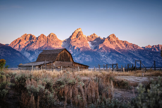 Sunrise in the snow-capped mountains of Grand Teton National Park, USA