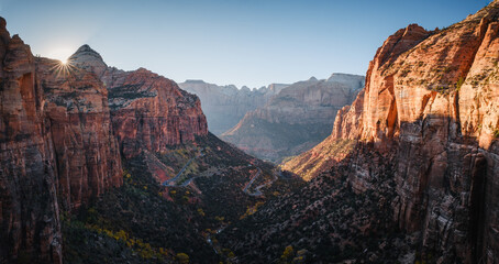 Fototapeta premium Zion National Park, Utah, USA: High Mountain Canyon Natural Scenery