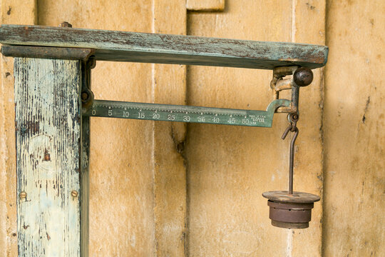 Antique hanging scale 