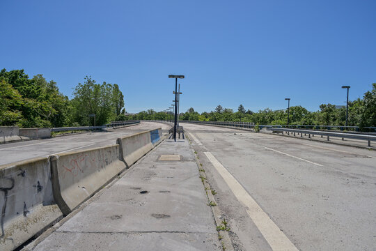 Gesperrte Stadtautobahn, Schlangenbader Stra&szlig;e, Wilmersdorf, Berlin, Deutschland