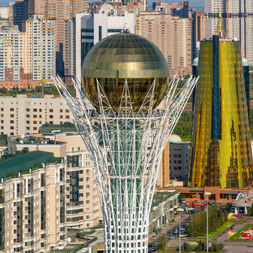  "Baiterek" - a monument and observation tower in the capital of Kazakhstan, Astana city